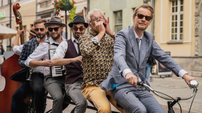 Orkiestra na Dużym Rowerze